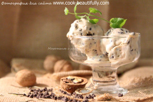 Шоколадное мороженое с халвой